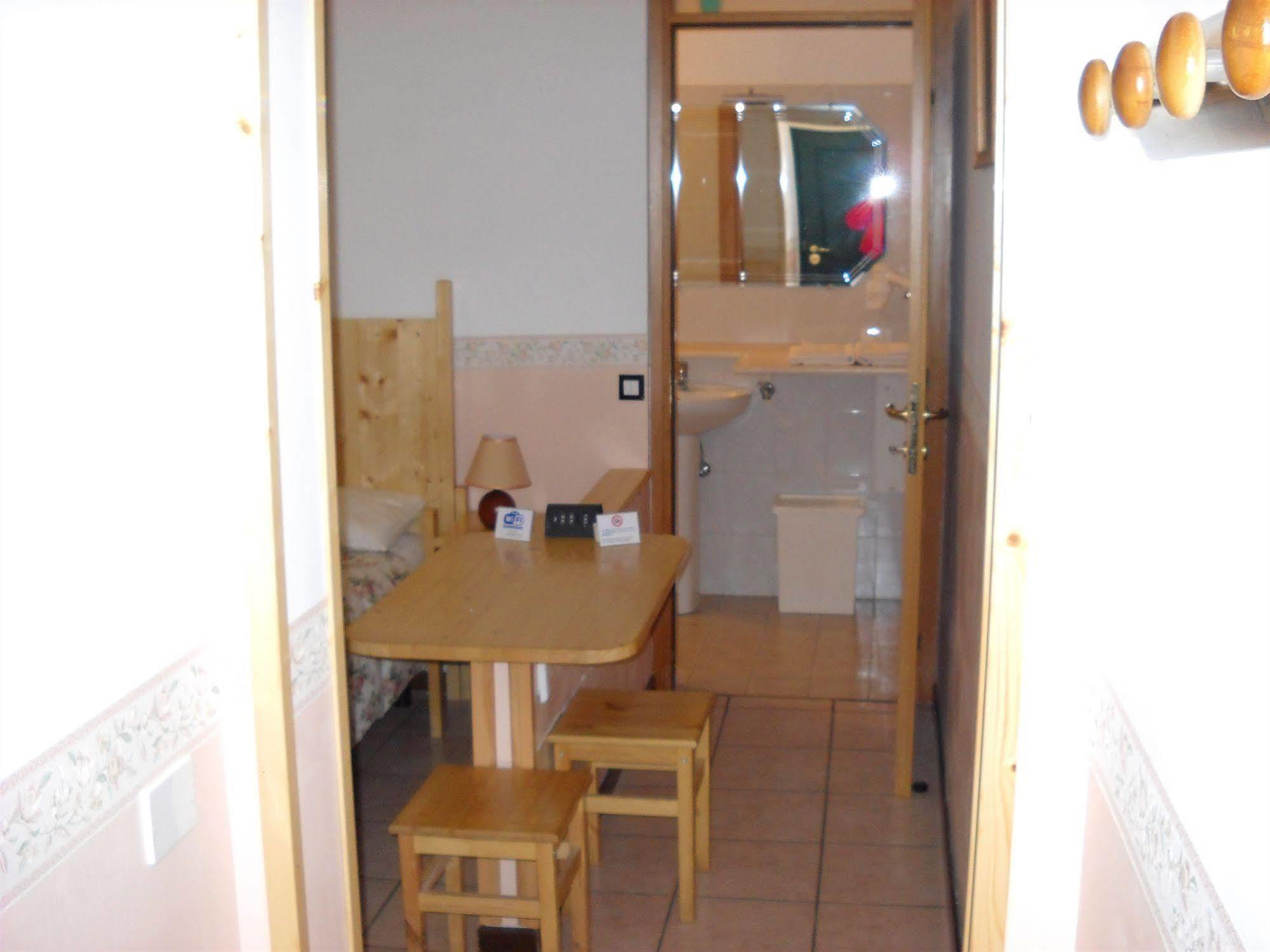 B&B Hope Bologna Buitenkant foto