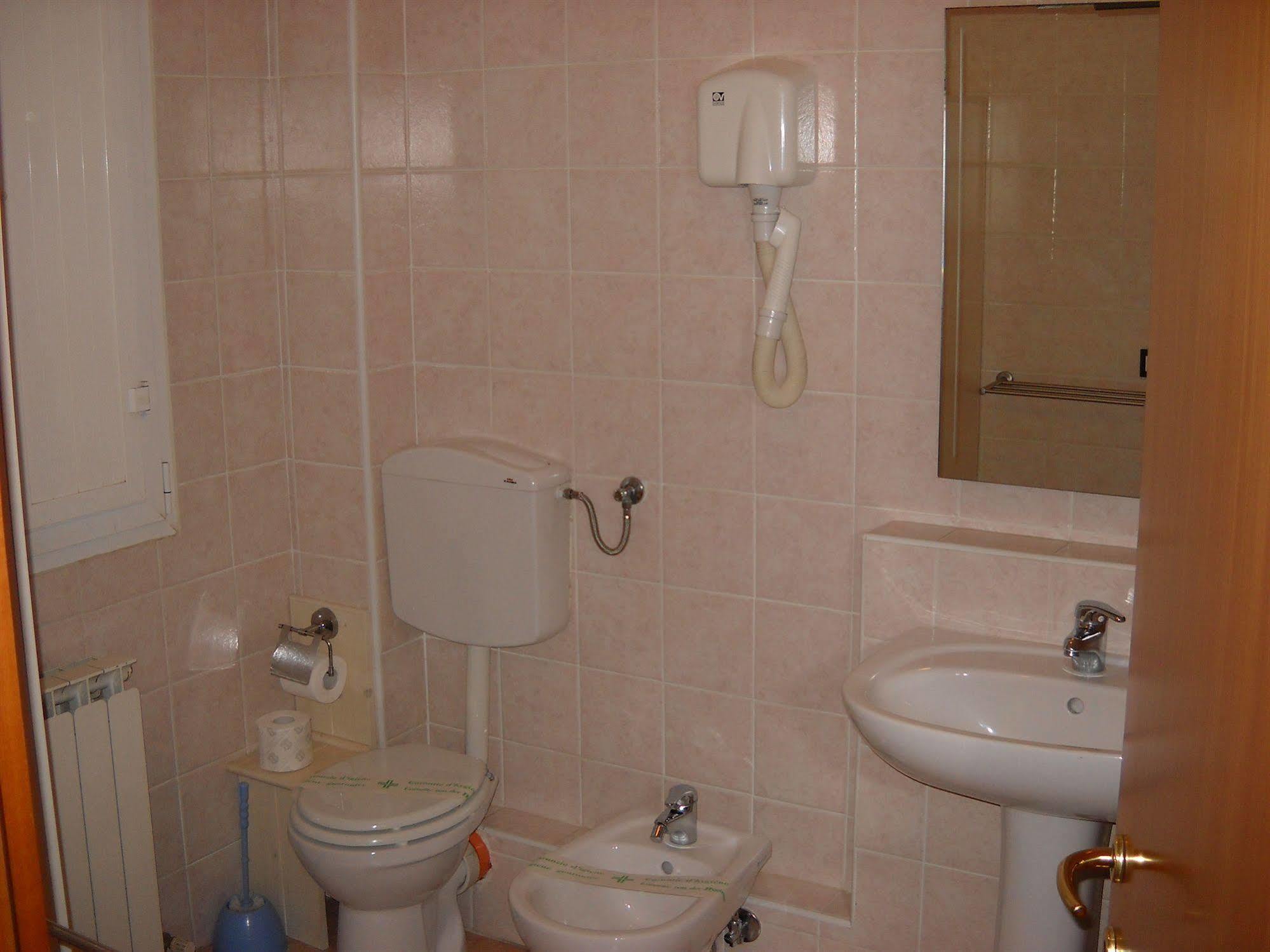 B&B Hope Bologna Buitenkant foto